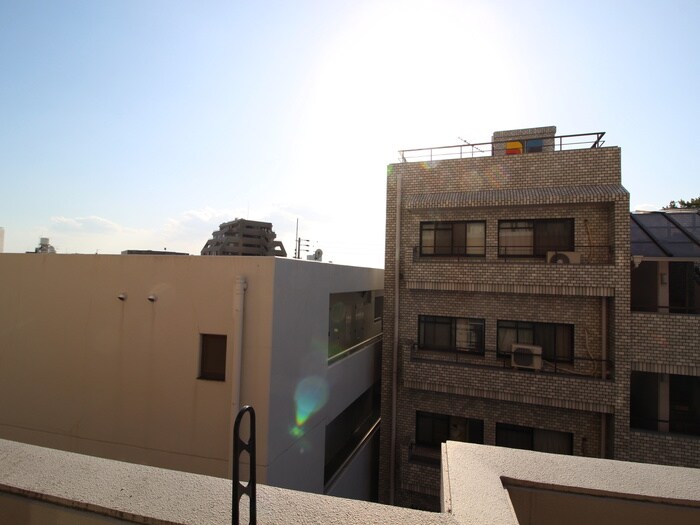 物件内観写真19　(室内からの展望)