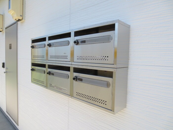 物件外観写真4　(建物設備)