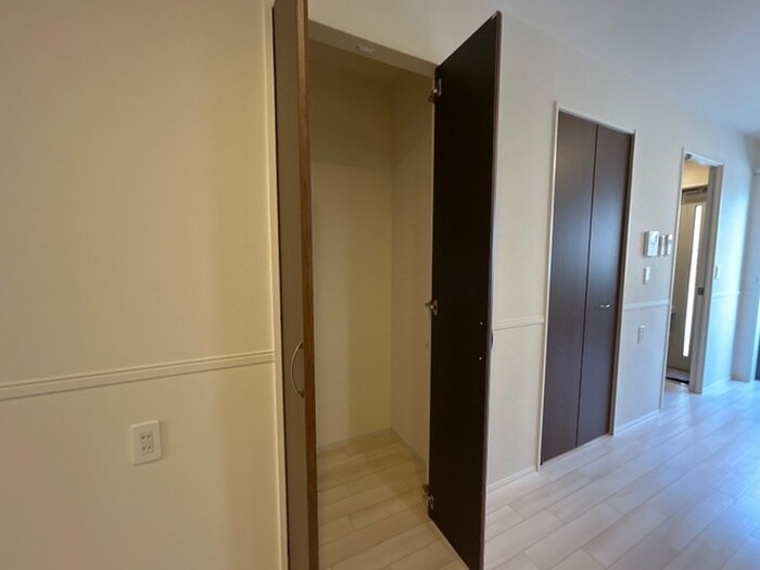 物件内観写真9　(収納)