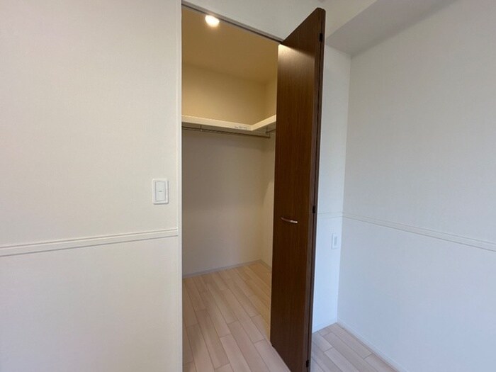 物件内観写真11　(収納)