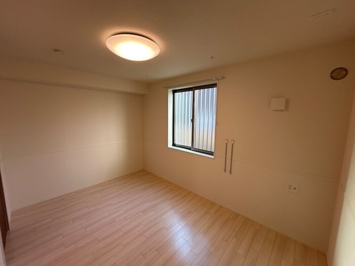 物件内観写真11　(居室)