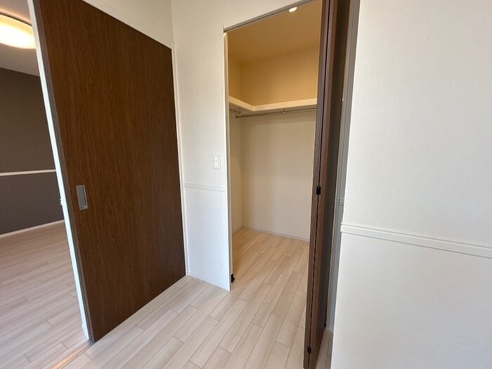 物件内観写真11　(収納)