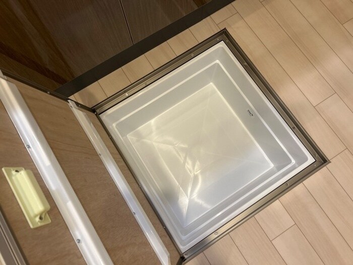 物件内観写真12　(収納)