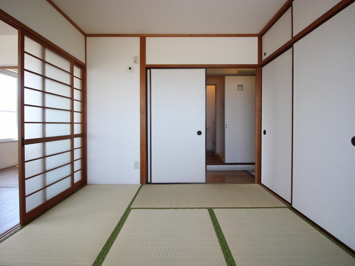 物件内観写真5　(居室)