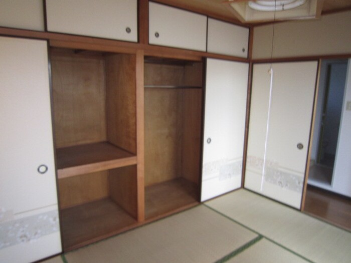 物件内観写真6　(収納)