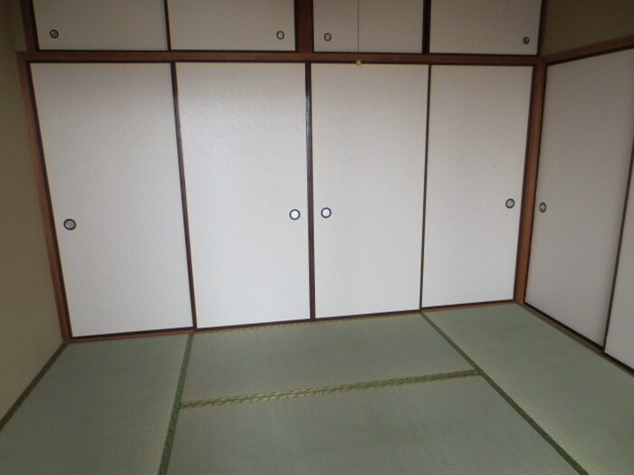 物件内観写真9　(居室)