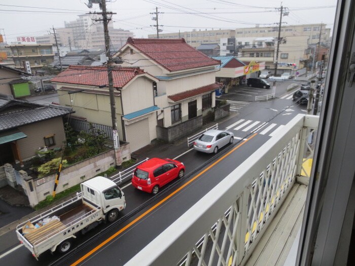 物件内観写真11　(室内からの展望)