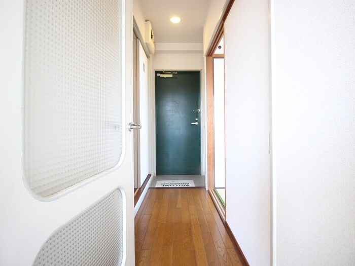 物件内観写真13　(廊下)