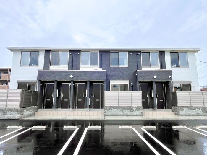 シャトールボアの物件外観写真