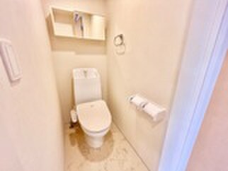 物件内観写真11　(トイレ)