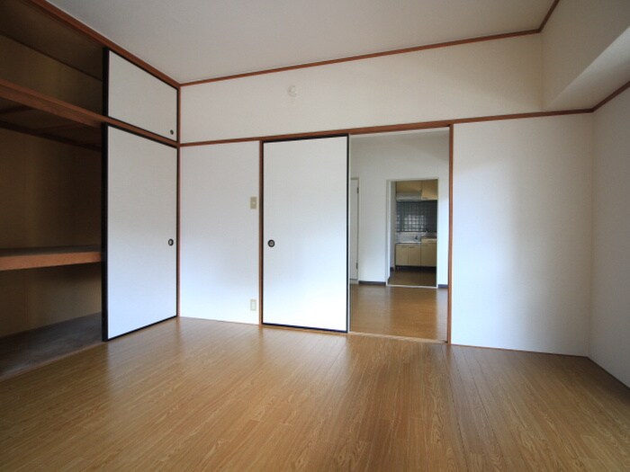 物件内観写真7　(居室)