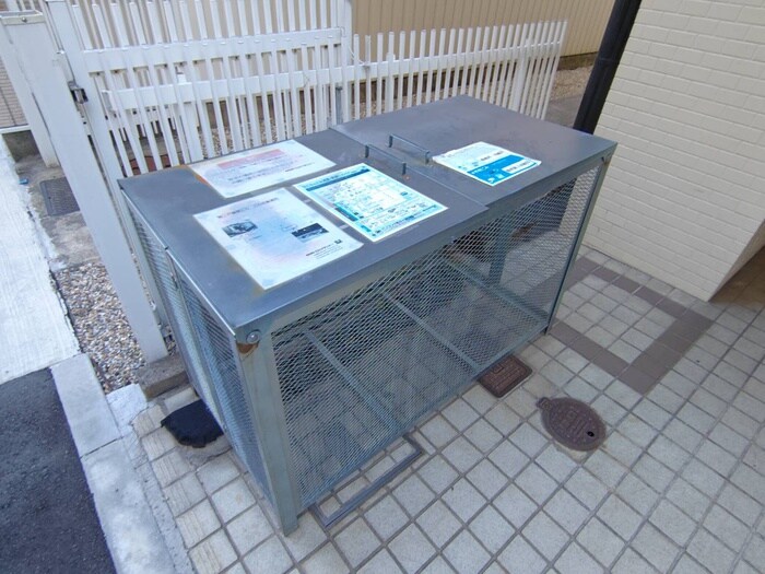 物件外観写真4　(建物設備)