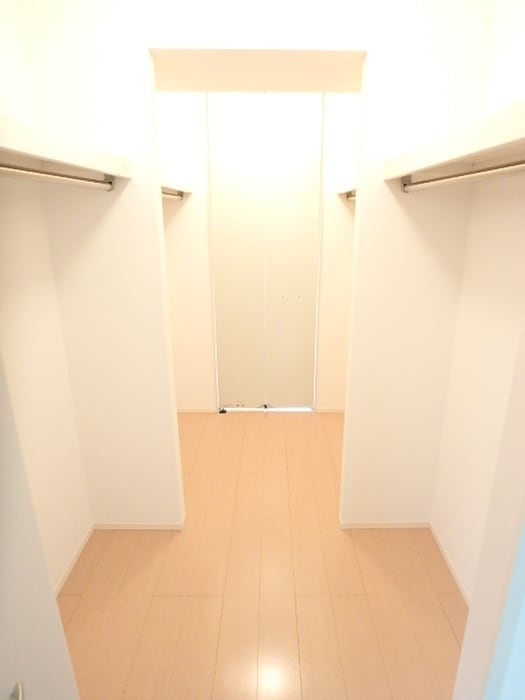 物件内観写真15　(収納)