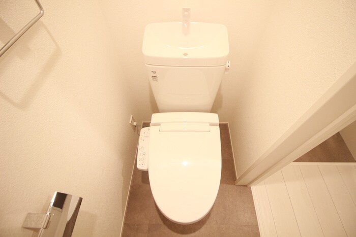 物件内観写真12　(トイレ)