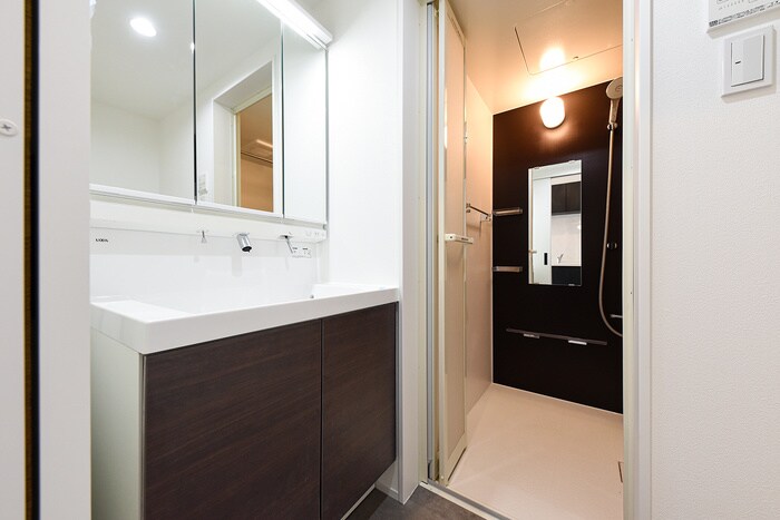 物件内観写真13　(洗面)