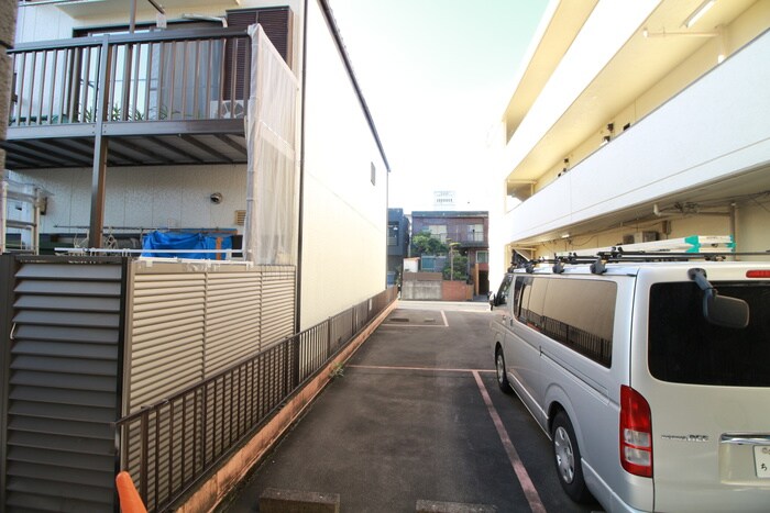 物件内観写真16　(室内からの展望)