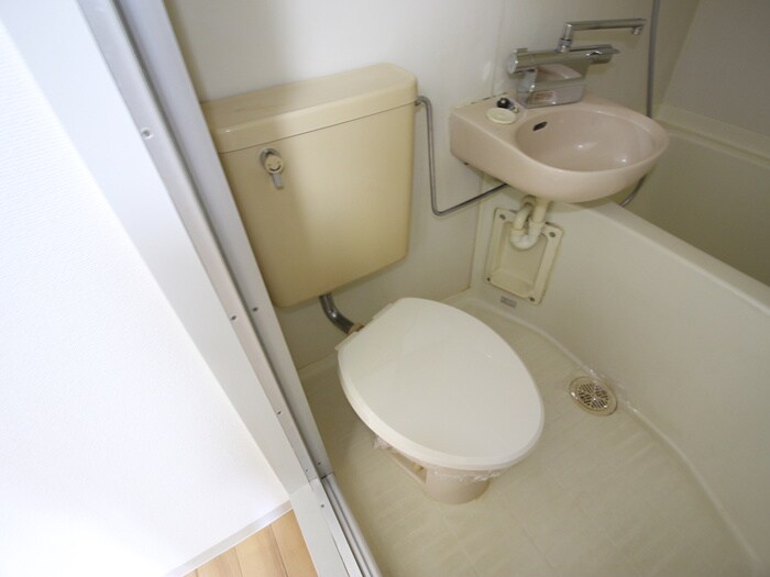 物件内観写真12　(トイレ)