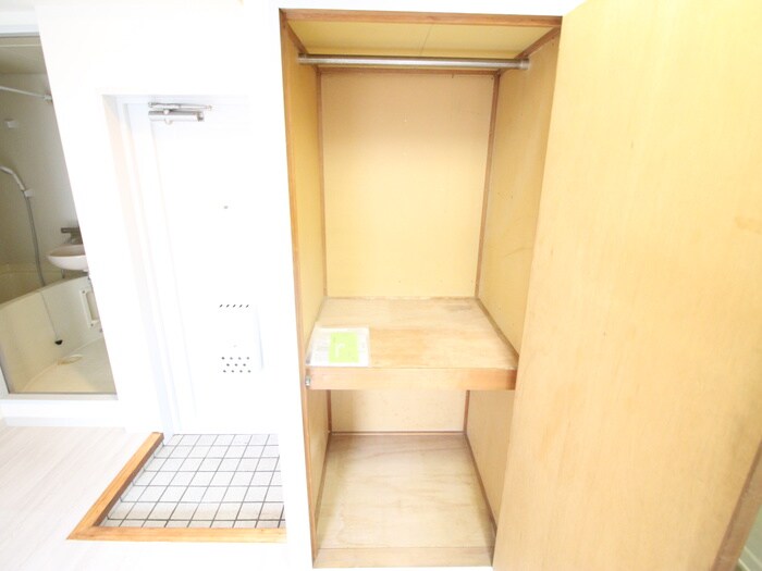 物件内観写真13　(収納)