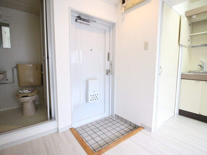 物件内観写真21　(玄関)