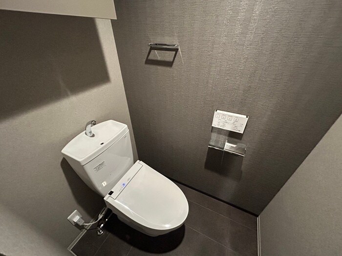 物件内観写真14　(トイレ)