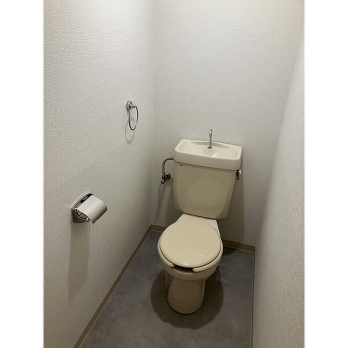 物件内観写真7　(トイレ)