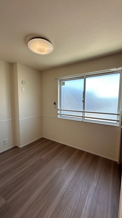 物件内観写真5　(居室)