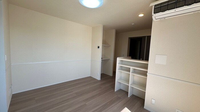 物件内観写真15　(居室)