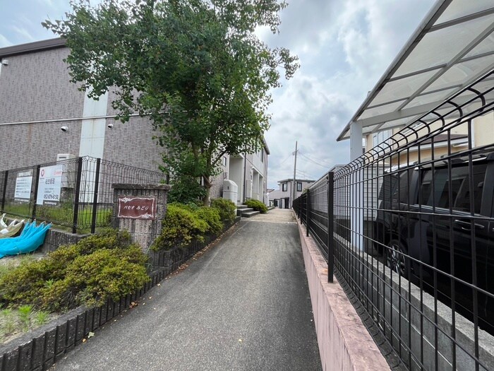 物件外観写真4　(建物設備)