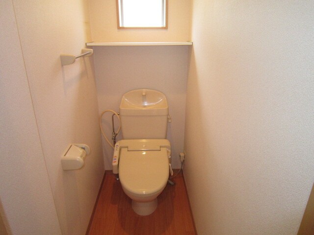 物件内観写真11　(トイレ)