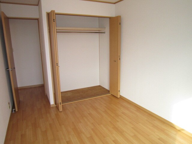 物件内観写真12　(収納)