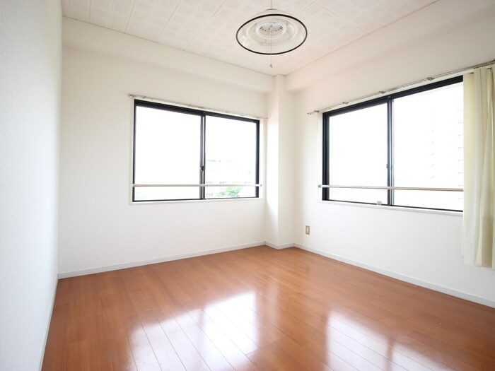 物件内観写真4　(居室)