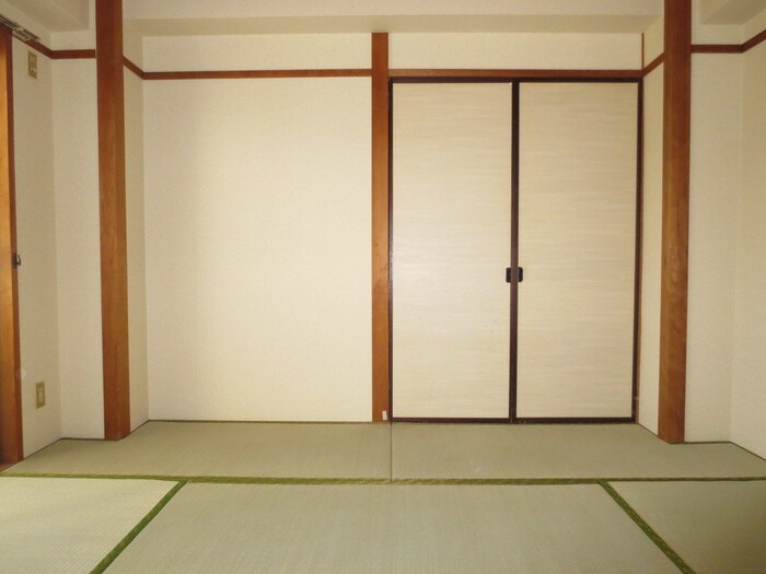 物件内観写真5　(居室)