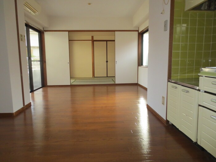 物件内観写真8　(居室)