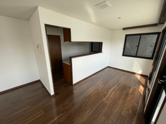 物件内観写真3　(居室)