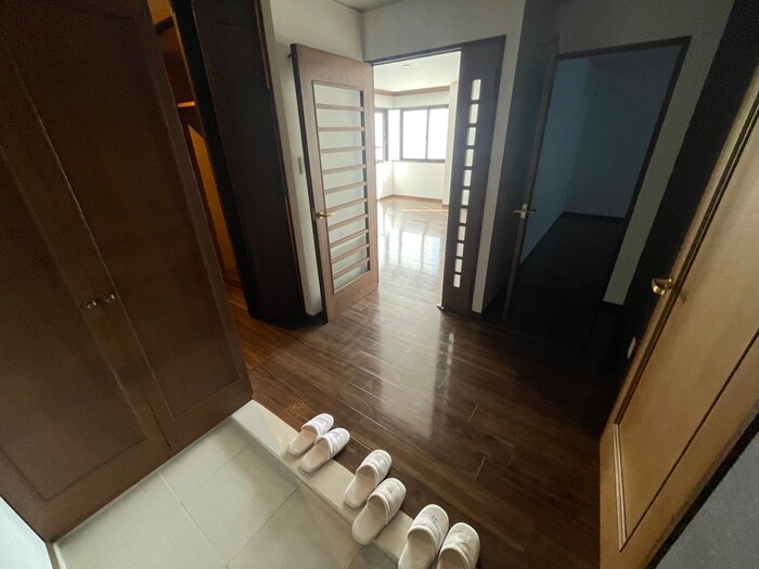 物件内観写真9　(廊下)