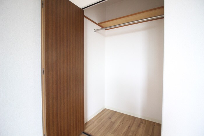 物件内観写真11　(収納)