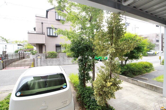 物件内観写真16　(室内からの展望)