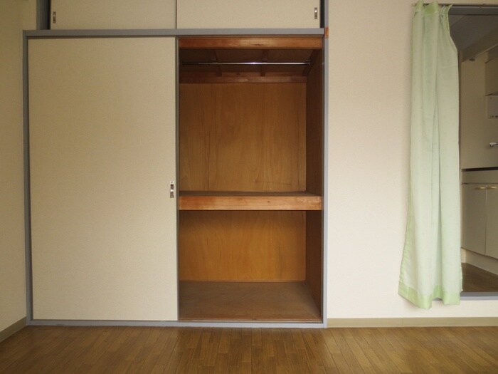 物件内観写真6　(収納)