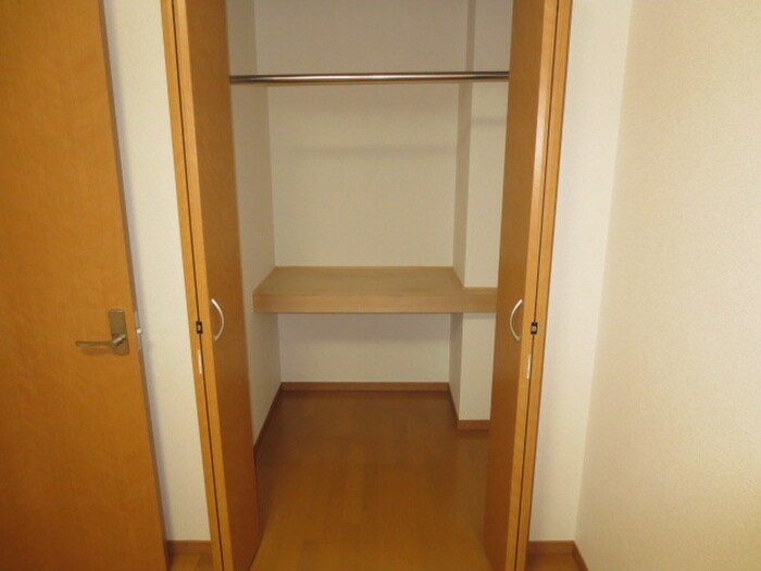物件内観写真8　(収納)