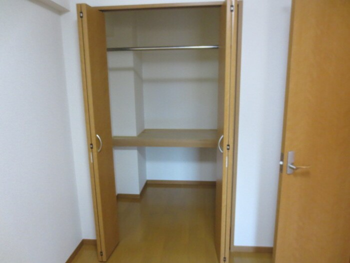 物件内観写真16　(収納)