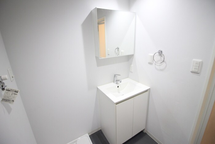 物件内観写真11　(洗面)