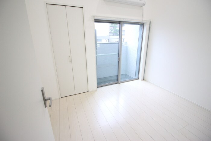 物件内観写真13　(居室)