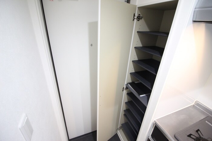 物件内観写真15　(靴箱)