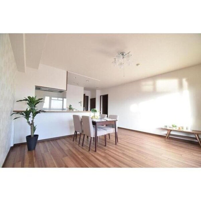 物件内観写真7　(居室)