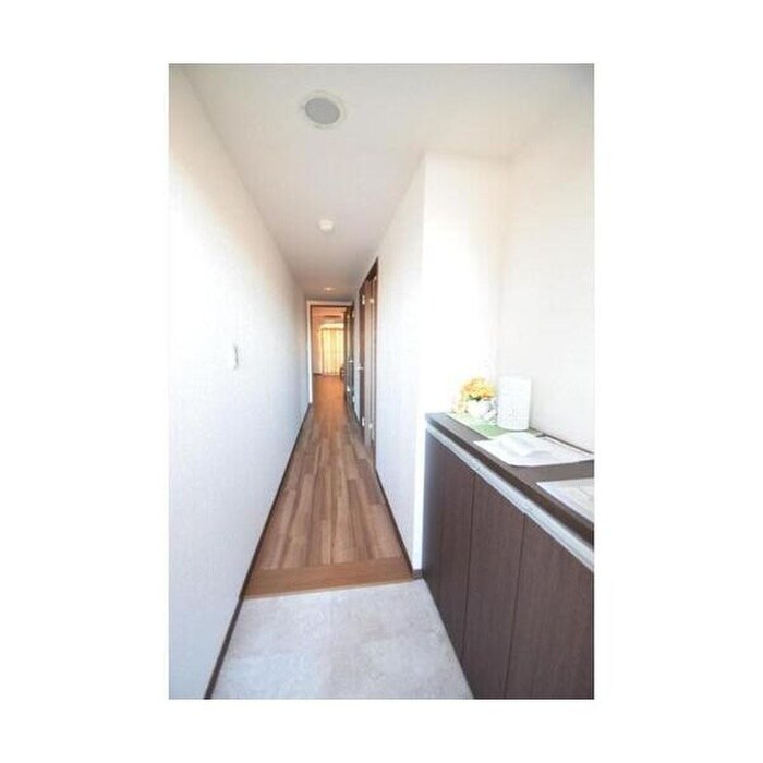 物件内観写真12　(廊下)