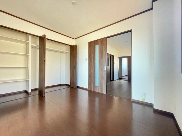 物件内観写真11　(居室)