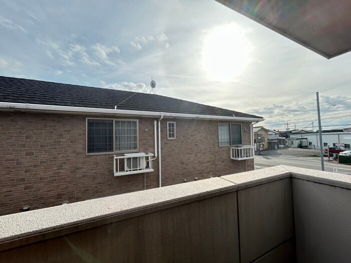 物件内観写真16　(室内からの展望)