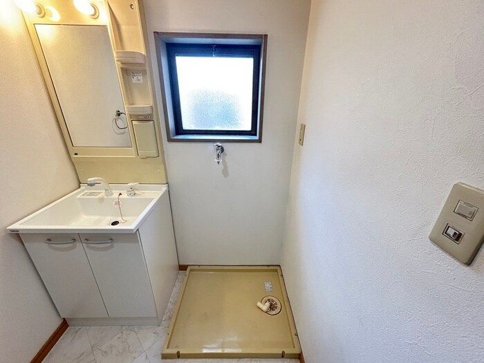 物件内観写真22　(洗濯機置場)