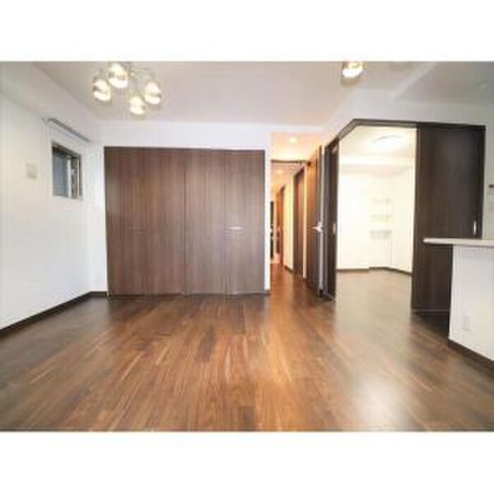 物件内観写真1　(居室)