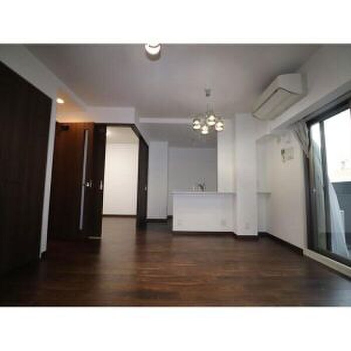 物件内観写真3　(居室)